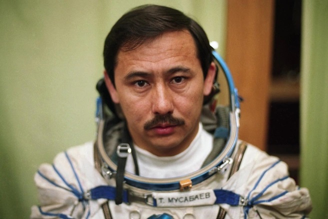 Кинопоказ / дискуссия «Талгат Мусабаев – космический путь»
